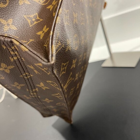 Louis Vuitton Monogram Sac Plat (160507) - Picture 6 of 14